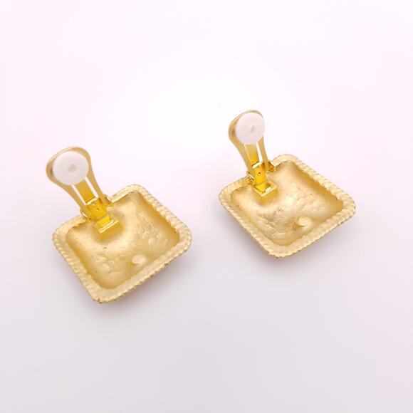 Vintage Square Clip On Earrings Gold Tone Matte Rope Border Red Enamel 90s - Picture 3 of 5